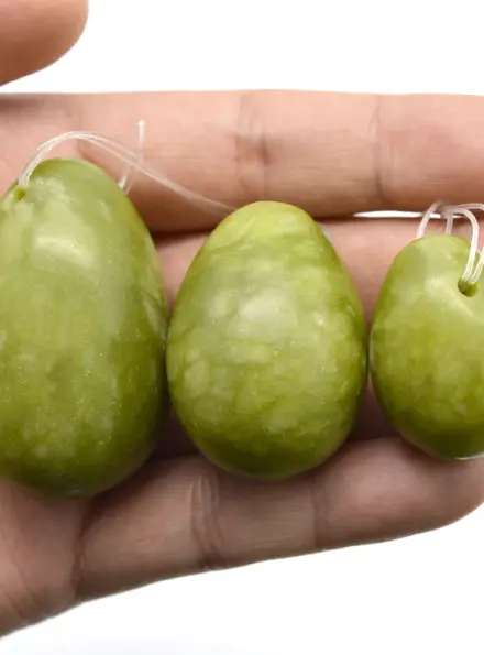 Natural Jade Massage Yoni Egg Vaginal Balls Muscle Massage Ball Women Jade Yoni Wand Kegel Exerciser Drilled Tightening Vagina
