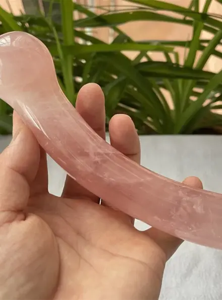 Wholesale Hand Carved Natural  Curved Massage Wand Pleasure Sex Toy Healing Rose Quartz Crystal Dildo