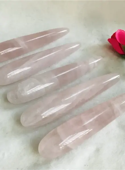 Hot selling natural pink crystal wand dildo massager straight rose quartz yoni massage wand for women sex toy